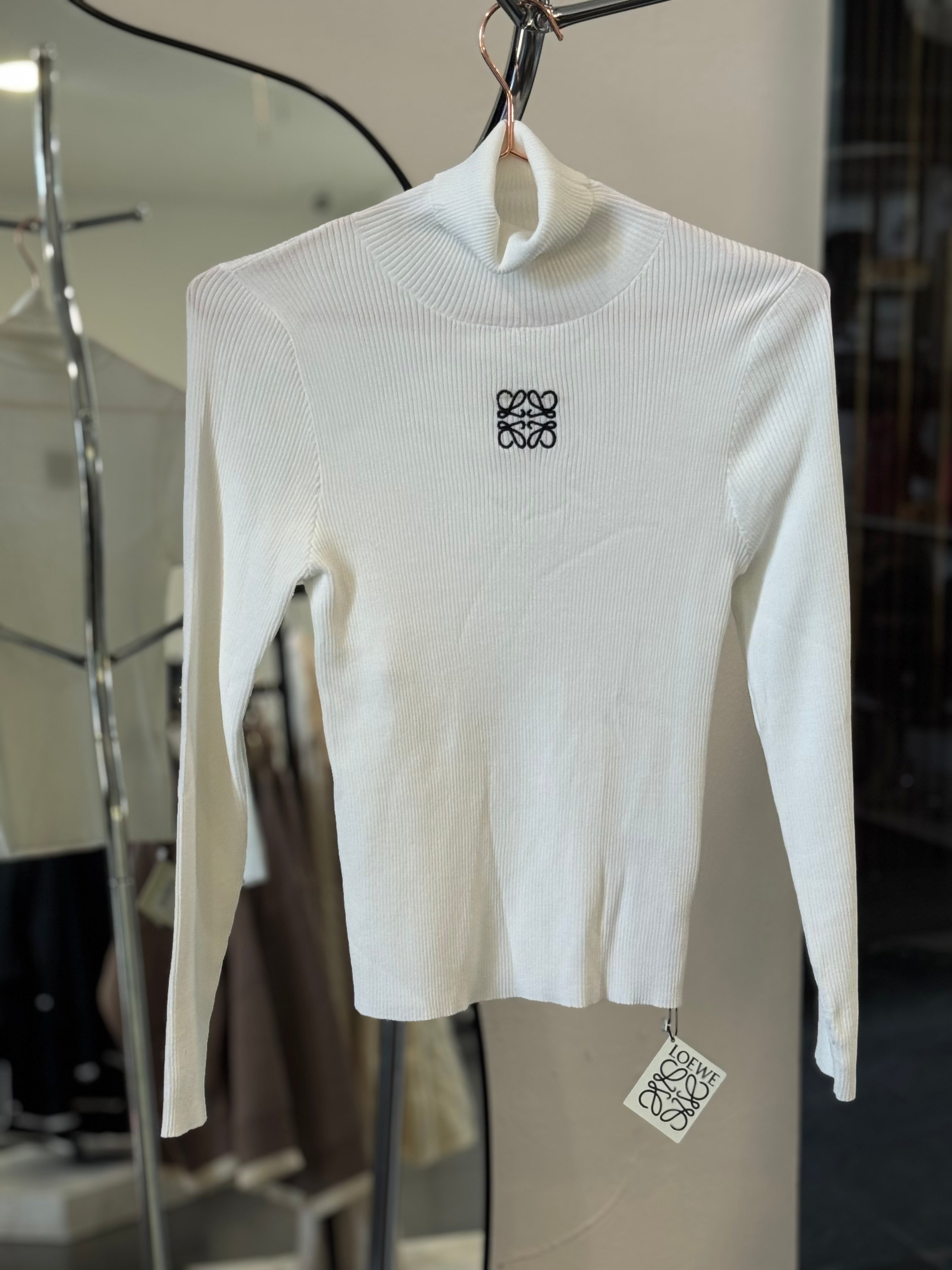 BLUSA LOW CUELLO BLANCA